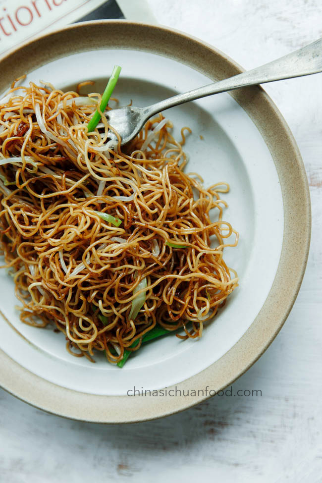 Soy Sauce Pan Fried Noodles (Cantonese Chow Mein) - China Sichuan Food