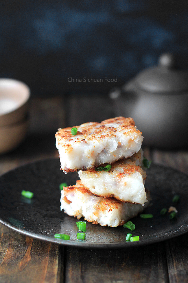 Deep-Fried Radish Cake (a.k.a. Chai Tao Kuih/Lor Pak Kou)- Proven Recipe -  MyKitchen101en.com