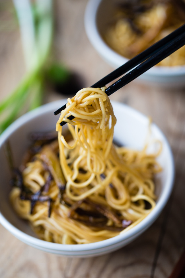 Scallion Oil Noodles | China Sichuan Food