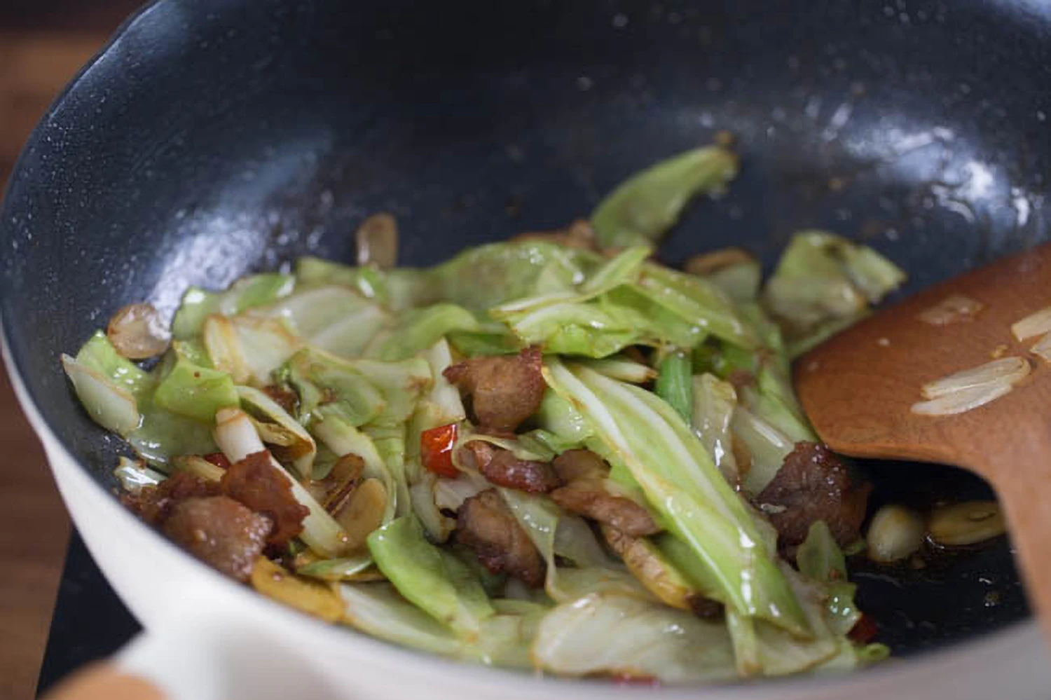 Pork and Cabbage Stir Fry|chinasichuanfood.com