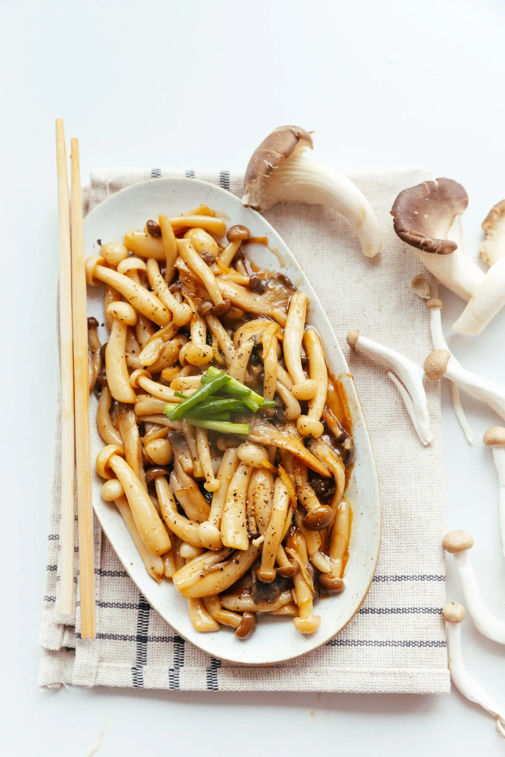 mushroom stir fry ingredients |chinasichuanfood.com