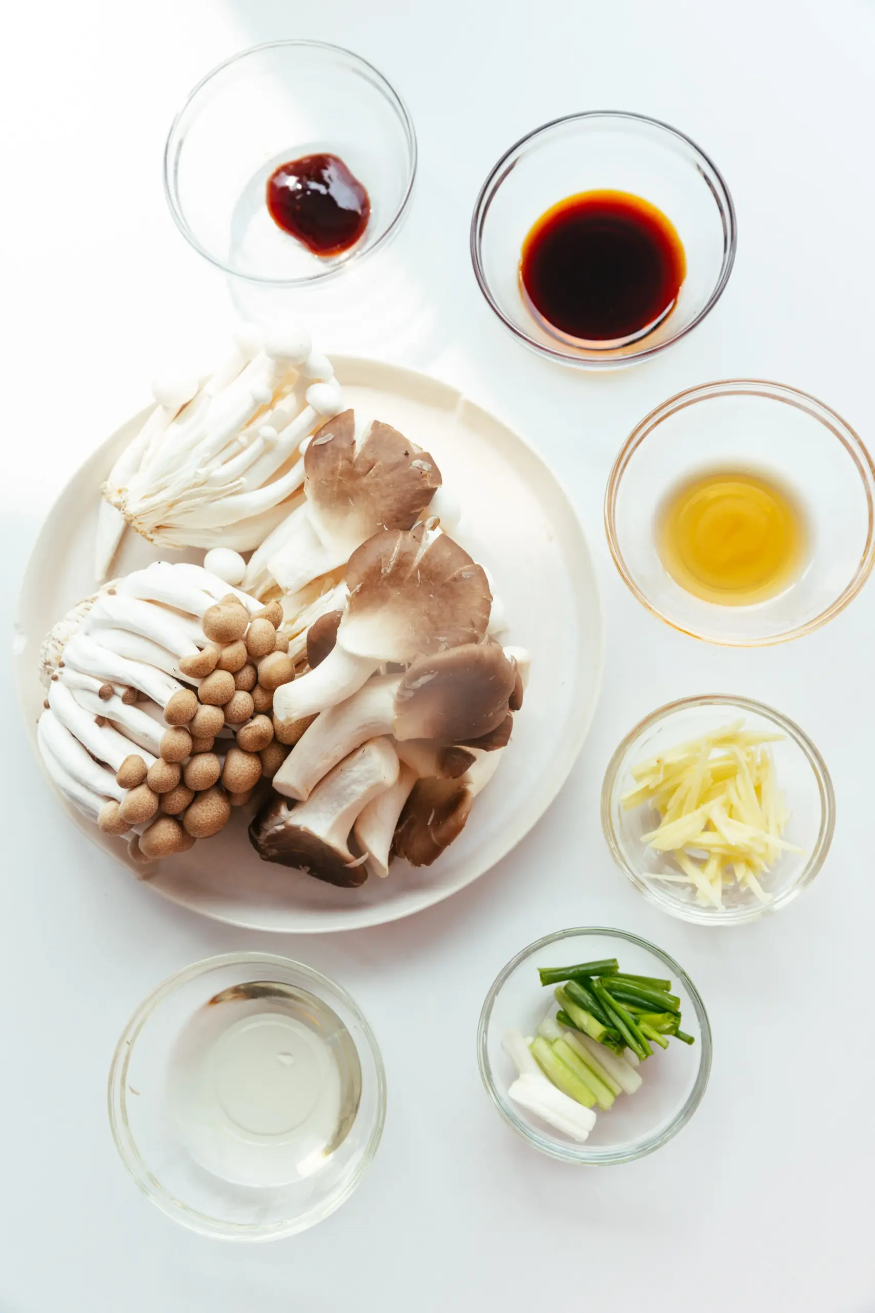 mushroom stir fry ingredients 
|chinasichuanfood.com