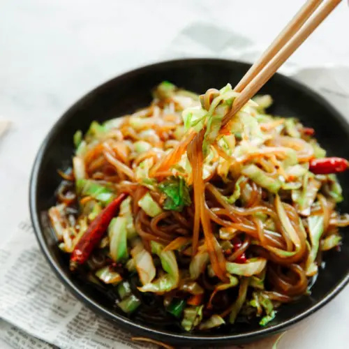 Starch Noodles Stir Fry with Shredded Cabbage|chinasichuanfood.com