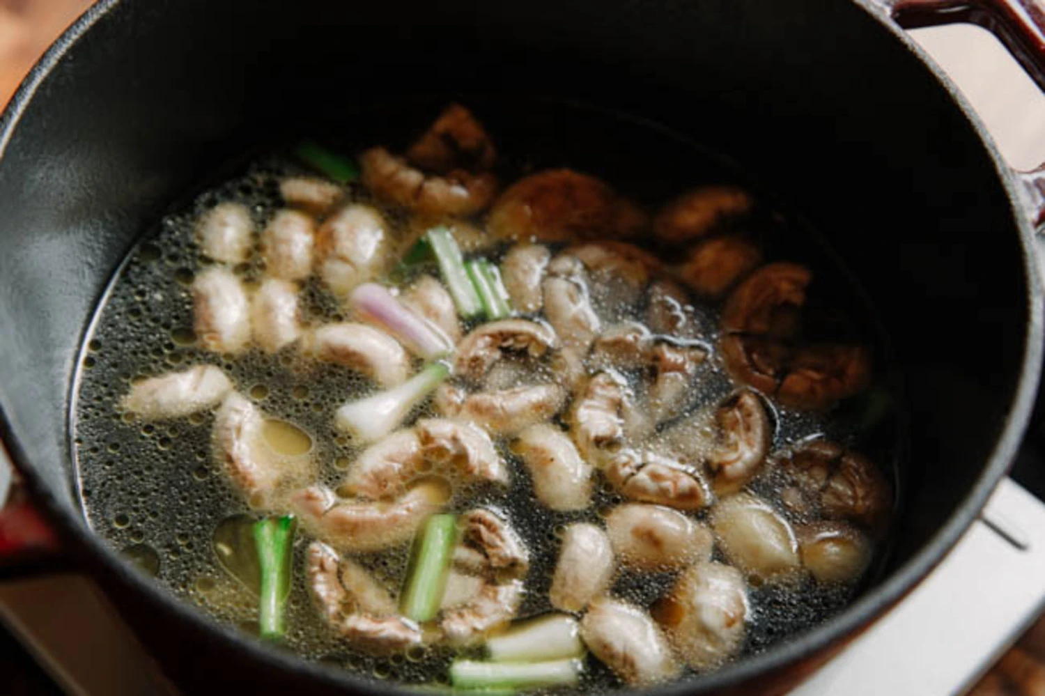 Chinese Button Mushroom Soup|chinasichuanfood.com