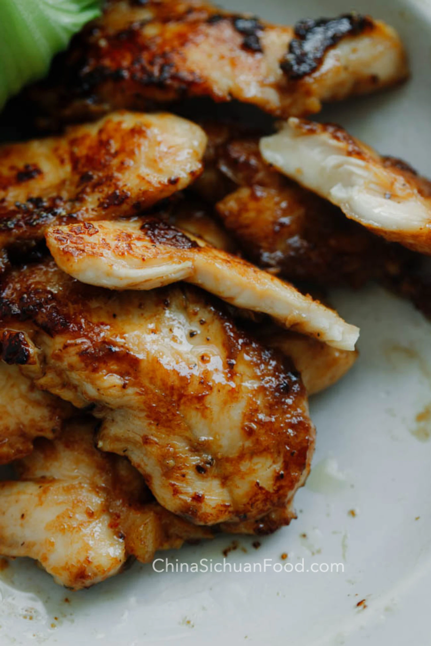 Pan-Fried Black Pepper Chicken|chinasichuanfood.com