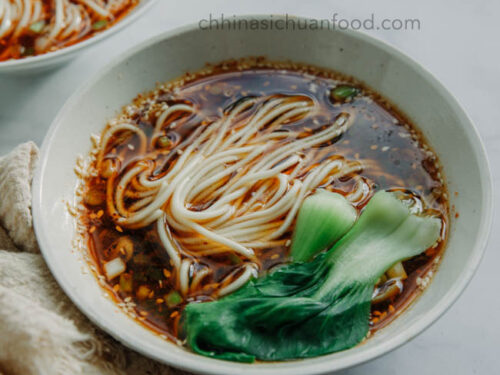 10 Minutes Hot and Sour Noodles - China Sichuan Food