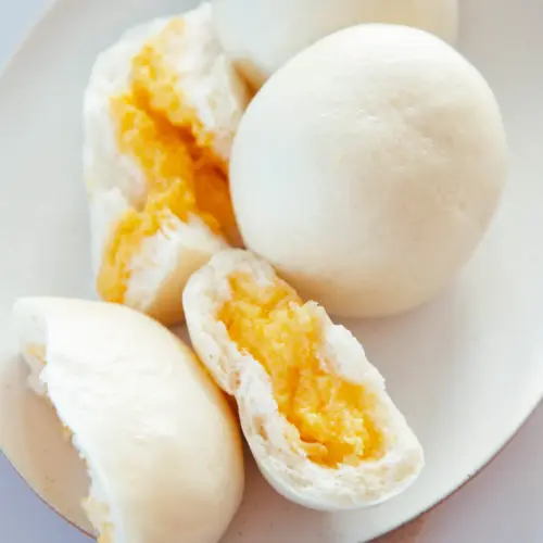 Custard Buns-Running Custard Buns | chinasichuanfood.com