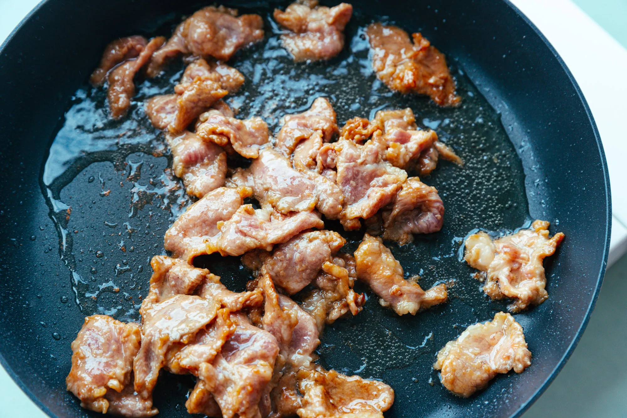 pork and broccoli stir fry | chinasichuanfood.com