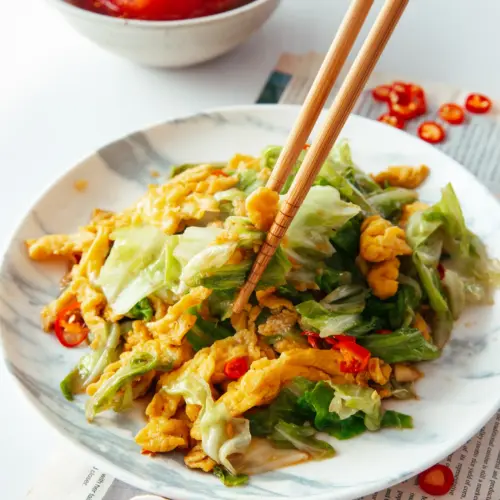 cabbage and egg stir fry | chinasichuanfood.com